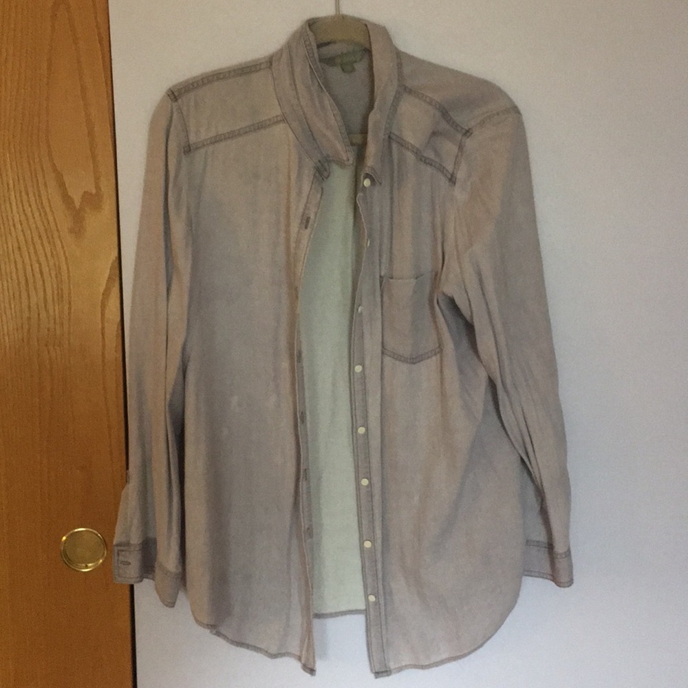 Long sleeve thin button down blouse